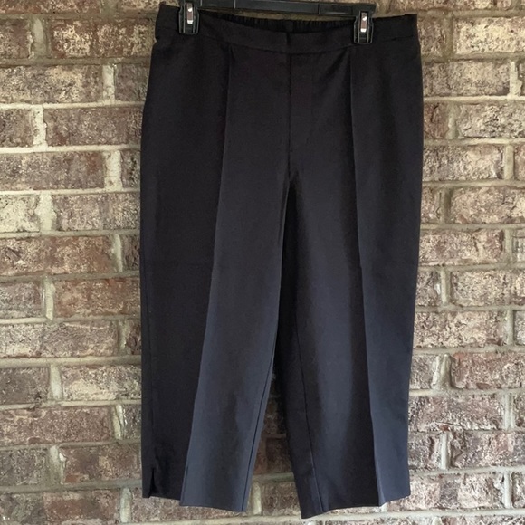 ISAACMIZAHILIVE CAPRIS - Picture 6 of 14